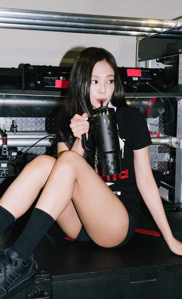 imgi_97_091225_Jennie_LP_Story_MOB_4